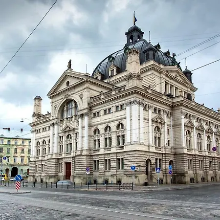 Smart Apartments! невелика з ремонтом в центрі *