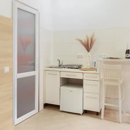 Smart Apartments! невелика з ремонтом в центрі * Lviv